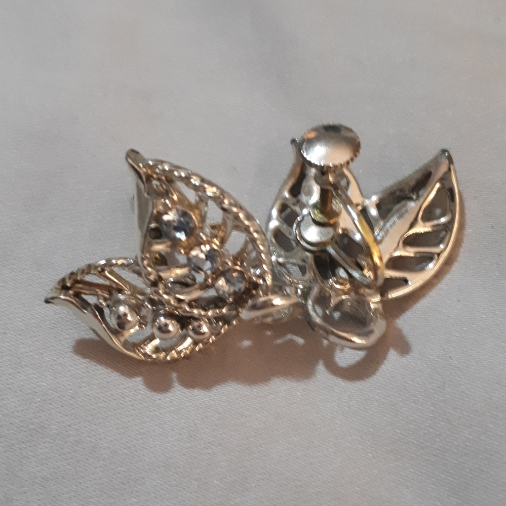 Vintage brooch and screwback earring set - Picture 5 of 5